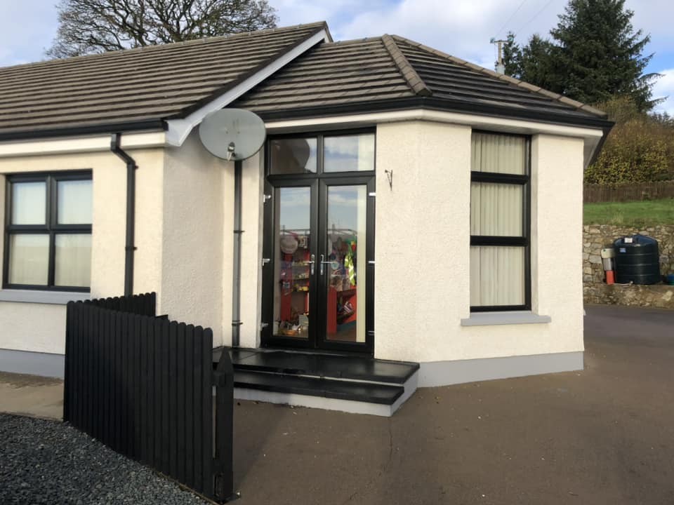 322234895_843701580266385_3427309691917754464_n New door and window installation